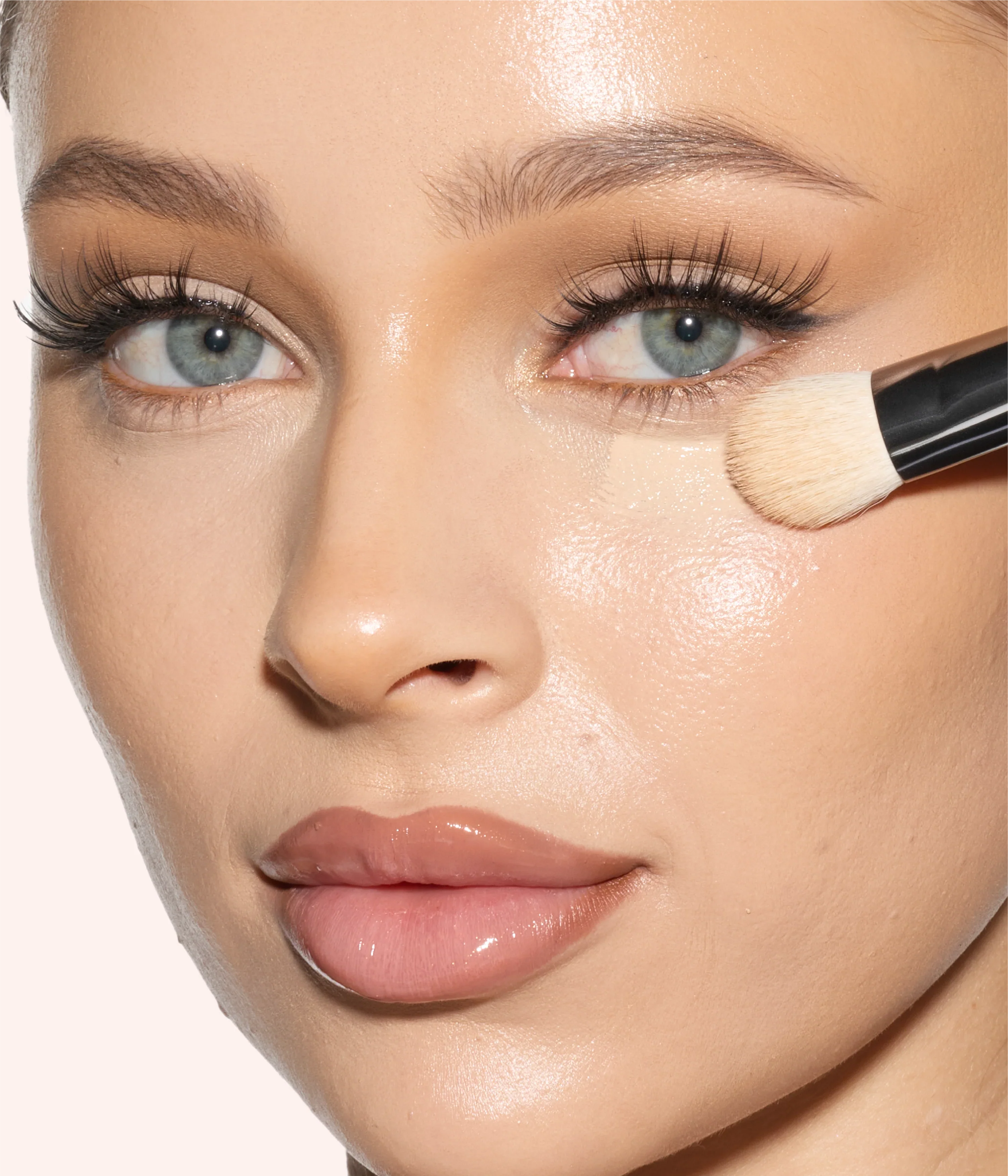 Undereye Buff Brush Makeup Tool Eye Premium